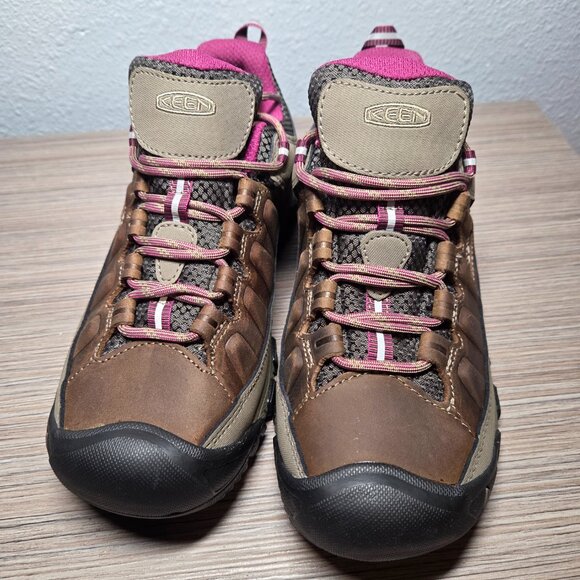 KEEN Targhee III Waterproof Low-top Hiking Shoes – Brown/Pink: Size – 7 Women’s - Picture 2 of 8